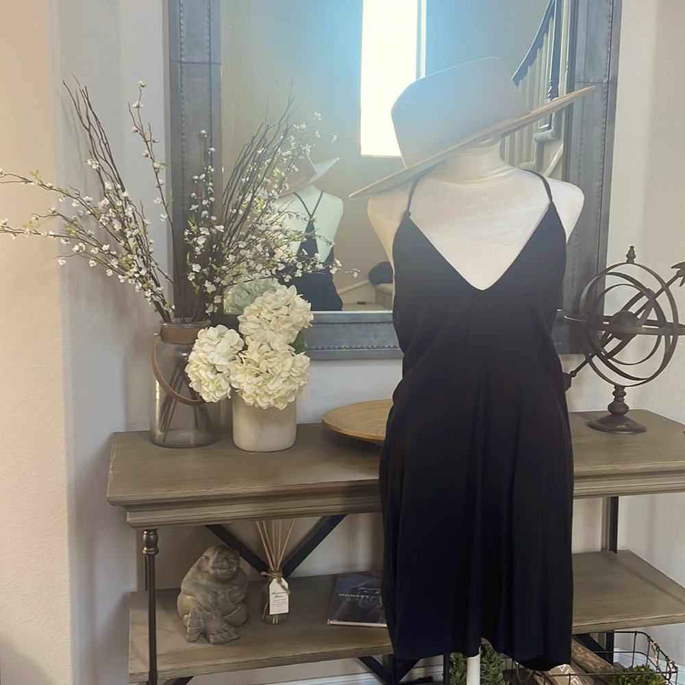 Nordstrom deep neck dress w/ sleeves